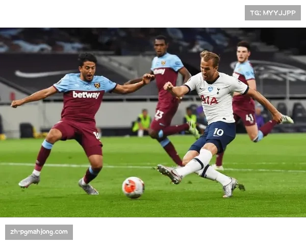 诺丁汉森林大胜热刺 保级大战中展现顽强斗志 诺丁汉森林大胜热刺 保级大战中展现顽强斗志